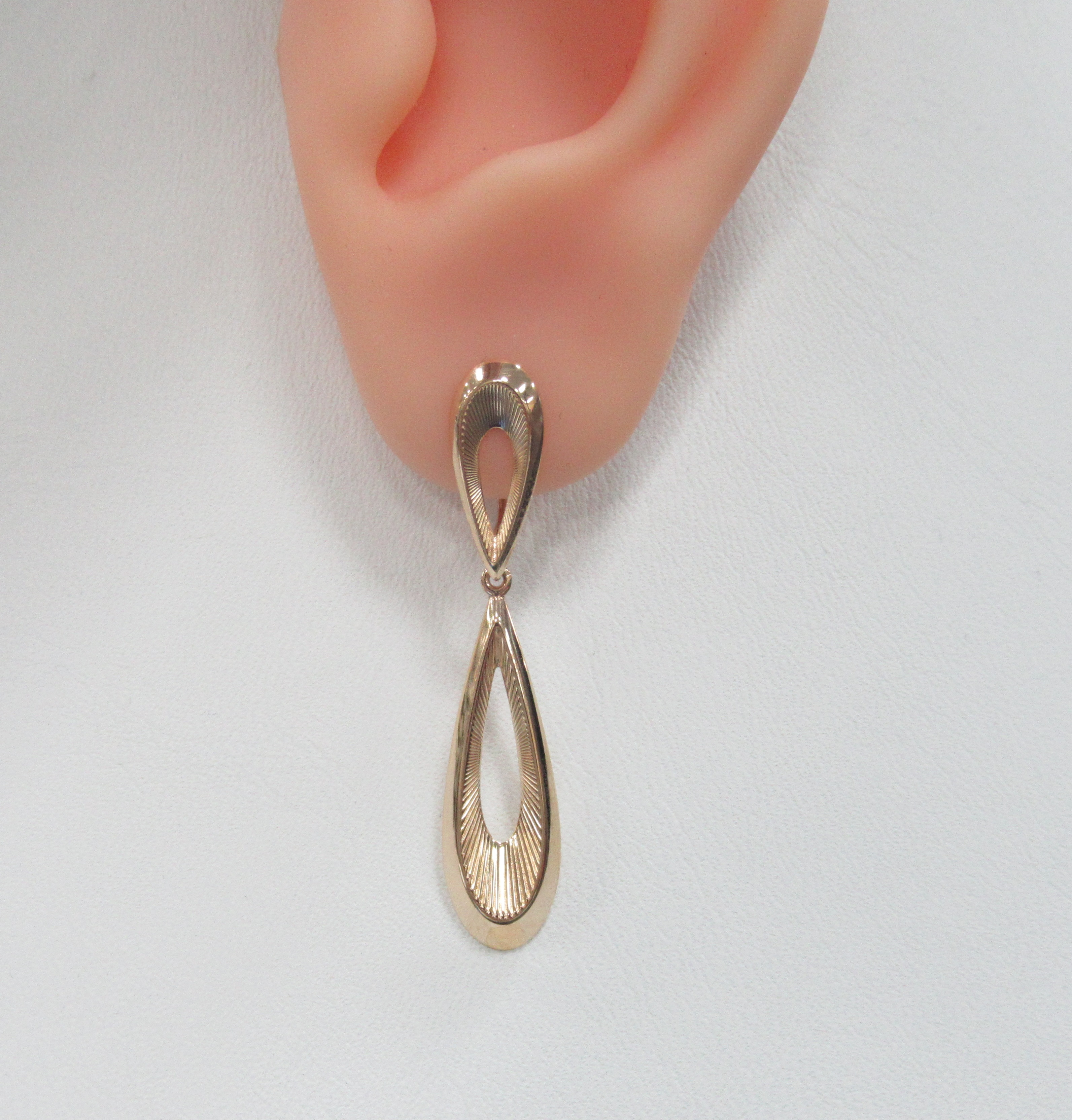 10519-000653 Серьги (Au 585)